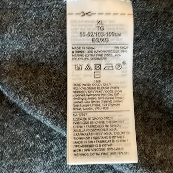 NWOT - Banana Republic Cardigan Sweater. Rayon, Merino Wool, Nylon, Cashmere; XL - Picture 7 of 9